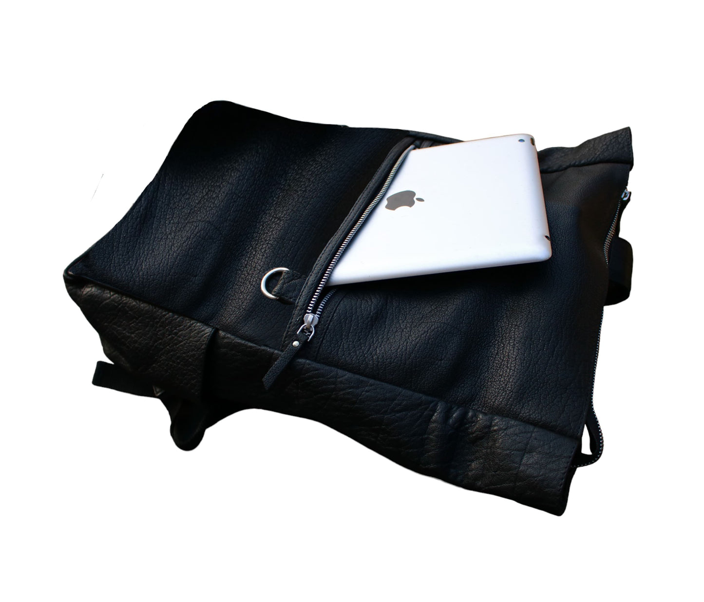 This Leather Backpack Is A Perfect Personalized Or Customized Gift For Men And Women—ideal As Graduation Gift, Birthday Timeless Everyday Companion. True Testament To Refined Design Superior Craftsmanship, Every Detail—from Precise Stitching Reinforced Seams The Robust, Polished Hardware—is Made Lasting Durability Style. Crafted From Premium That Ages Beautifully, It Develops Rich Patina Over Time, Blending Sophisticated Aesthetics With Rugged Functionality Any Journey.