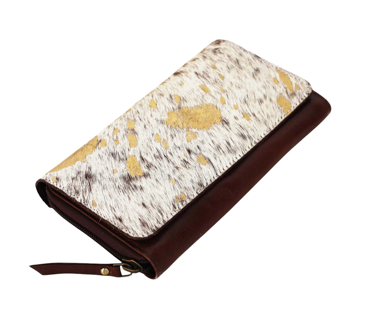 This Personalized Women’s Leather Wallet Showcases An Elegant White And Gold Cowhide Pattern—perfect For Daily Use, Office Wear, Or Party Outings. Handcrafted From Premium Genuine Leather, It Offers Both Durability Timeless Luxury. Designed With Multiple Card Slots, Zippered Compartments, A Secure Snap Closure, Keeps Your Essentials Safe Organized. Customized Gift Women, Makes Thoughtful Birthday Gift, Graduation Chic Clutch Special Occasions.