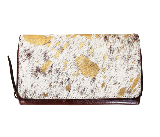 This Personalized Women’s Leather Wallet Showcases A Stunning White And Gold Cowhide Pattern—blending Elegance And Function For Everyday Use, Office Style, Or Party Wear. Crafted From Premium Genuine Leather, It Features Multiple Card Slots, Zippered Compartments, And A Secure Snap Closure. A Perfect Customized Gift For Women, It’s Ideal As A Birthday Gift, Graduation Gift, Or Standout Clutch For Special Occasions. Durable And Stylish, It’s A Timeless Keepsake Accessory.